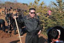 「カビが生えてる」「家畜のエサかよ」北朝鮮国民が憤る金正恩の食糧政策
