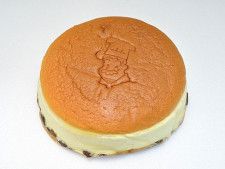 りくろーおじさんのチーズケーキ（Ocdp, CC0, via Wikimedia Commons）