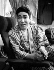 村田英雄（1967年5月、新宿コマ劇場）