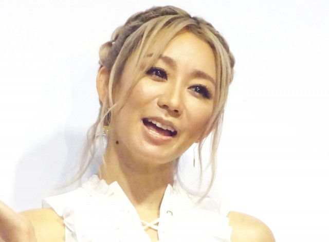 ネット衝撃「ＦＮＳ歌謡祭」倖田來未の相方歌手に騒然　「意味わからんくらい綺麗」「何があった」「宝塚男役かと」「美しすぎてビビる」歌は当然激ウマ