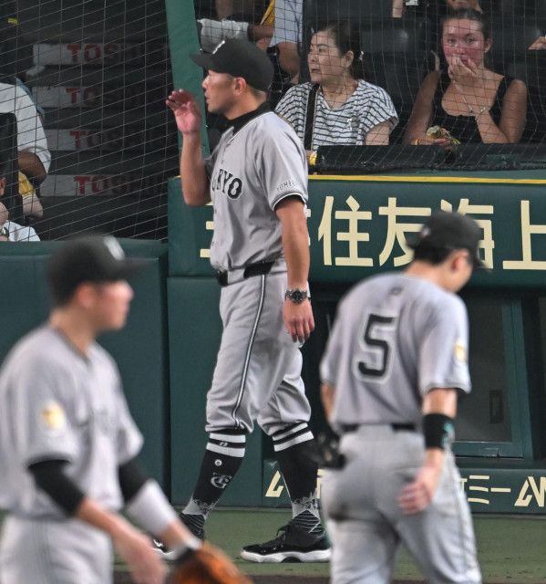 巨人内野手に体調不良者続出、暑さ影響も阿部監督「内野手がこれじゃ困っちゃう。考えないと」　吉川が欠場、代役二塁の門脇と４番の増田陸は途中交代