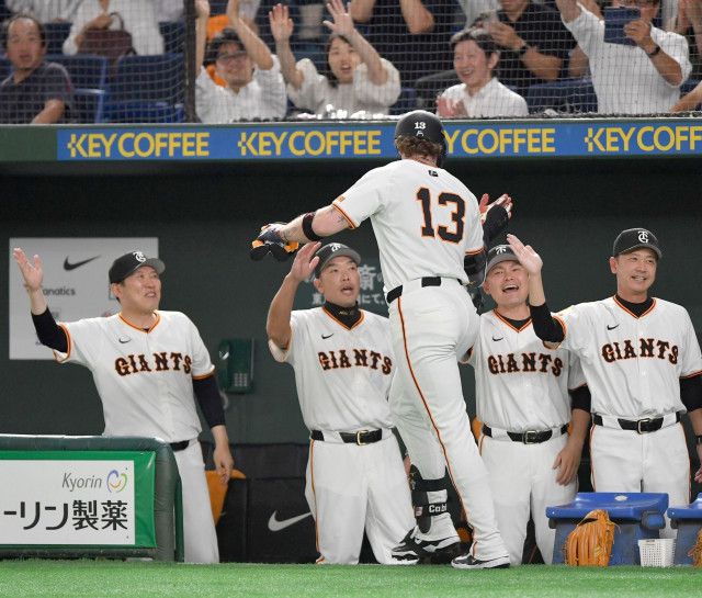 快勝の巨人・阿部監督　九回大勢起用に言及　守護神マルティネスは「今日は状態があまり良くなかったので」力投の山崎を絶賛