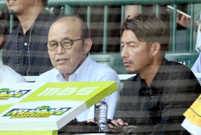 阪神　岡田彰布顧問「大山の負担が大きい」得点力アップへ「打順が逆なんよ」鳥谷敬氏と「せやねん」で師弟対談「あーんじゃなくて！」のツッコミも