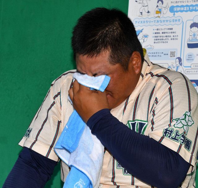 東大阪大柏原　元プロの土井健太監督が涙の絶叫「やったぞー！！」激戦区の大阪勝ち抜く「本当にありがとうの一言です」