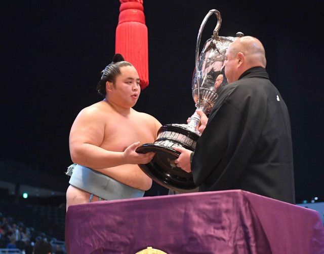 琴勝峰を育てた父・手計学さん　身長１９０センチ体重１６７キロ、語った恵まれた体格の礎　ボディービルダー的体づくり