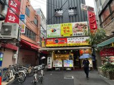 異国の魅力あふれる街、大阪・鶴橋　こだわりの店で焼肉を楽しむ