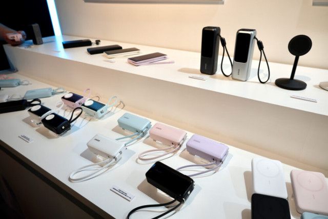 同時に4つのデバイスに充電可能な、Ankerの新しい1万mAhモバイルバッテリーを試した【Anker Zolo Power Bank（10000mAh, 35W, Built-In Dual USB-C ケーブル）】