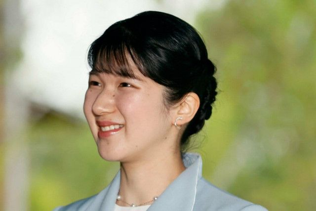 愛子さま、｢斜め45度｣の美しさ　30年前の雅子さまに｢そっくり！｣の瞳と向日葵のような笑顔