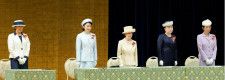 【写真特集】華麗なる皇室のエレガンス　レースと幾何学模様に、アンシンメトリー　上品で大胆なデザインを着こなす女性皇族は？