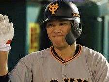 巨人・坂本勇人の“難しい”起用法　衰え目立つ中で存在感、岡本＆大城の“今後”に影響との指摘も