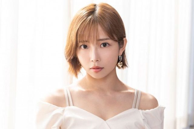 セクシー女優・紗倉まな「うそ偽りなく職業を書きました」　保護犬譲渡会で直面した“丸裸”の審査体験