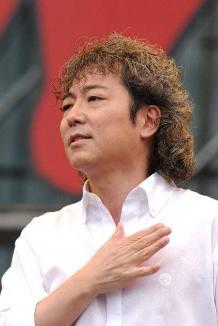 佐野元春、朝の生放送出演でネット衝撃　69歳の最新姿に「若返ってない？」「イケメン度増してる」と注目