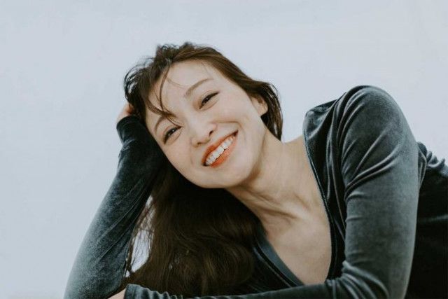 『最後から二番目の恋』で存在感　40歳女優の“三刀流”生活…広山詞葉「プロデューサーの理想は小泉今日子さん」