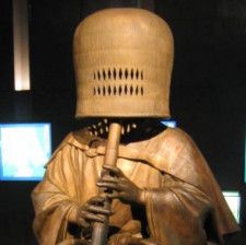 松戸市立博物館にある虚無僧の立像