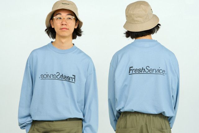 フレッシュサービス×ブラームス ルーツストック、タフで上質な“反転ロゴ”入りロングTシャツ