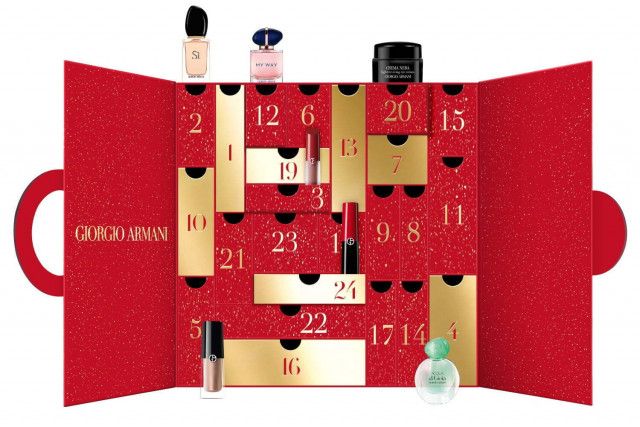アルマーニ ビューティ23年クリスマスコフレ、“コスメ現品入り”アドベントカレンダー＆人気香水セット