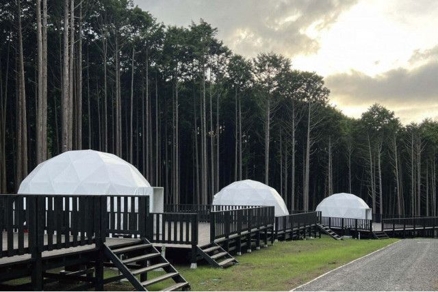 複合観光施設「奏の森リゾート」静岡・伊東にオープン、グランピングやBBQを楽しむエリア＆買い物ゾーン