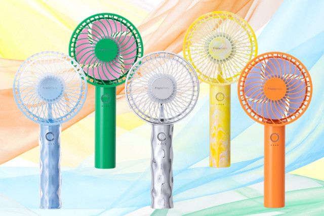 新しい到着 フランフランの小型扇風機「フレ ハンディファン」持ち手が フロアスタンド