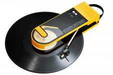 オーディオテクニカの携帯レコードプレーヤー「サウンドバーガー」再販、異なる3色のラインナップで