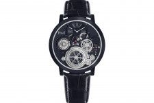 ピアジェの厚さ2mm“超薄型”新作腕時計、ダークブルー基調のミニマルな文字盤