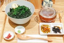 お茶漬け＆おにぎり専門店がJR新宿駅「イイトルミネ」に、茶と海苔の老舗・山本山の新業態