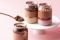 ゴディバ「スプーンで食べるケーキ缶」濃厚チョコレートクリームなどの層が織りなす限定スイーツ