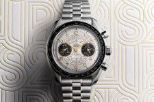 オメガ「パリ 2024 オリンピック」カラーの新作腕時計、ホワイト×ゴールド×ブラックの配色で