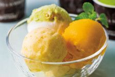 ルピシア夏限定アイス、濃厚マンゴー×フルーツティーのソルベ＆緑茶「ハツコイ」イメージの2層フレーバー