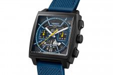 タグ・ホイヤー“モーターレース”着想の腕時計「モナコ」ダークブルーのダイヤル＆スクエア型ケース