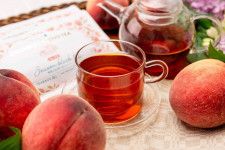 キル フェ ボンの限定ブレンドティー「季節の紅茶〜桃のブレンド〜」みずみずしい桃の香りを再現