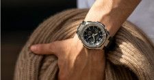 今売れている「電波ソーラー腕時計」トップ10&おすすめ　1位はシチズンアテッサのオールブラックチタン製モデル【2024年5月版】