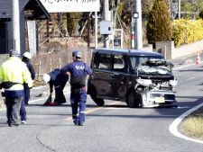 ブロック塀に衝突、軽乗用車の80代男性死亡　郡山