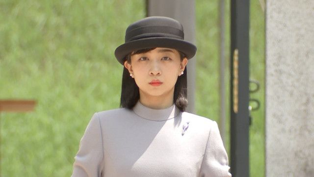 淡いグレーの参拝服姿の佳子さま武蔵陵墓地を参拝　ブラジル公式訪問に伴う一連の行事終えられる