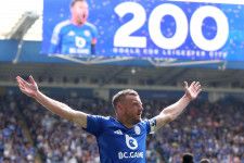 岡崎慎司氏も駆けつけた！ ジェイミー・ヴァーディのレスター