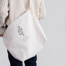 こんなのもあるんだ！！【ダイソー】韓国っぽ可愛い♡「ロゴ入りバッグ」