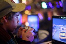 米国の十代の若者の85％がビデオゲームをプレイし、72％は他人と一緒の時間を過ごすためにゲームを遊ぶ―ティーンエイジャーとゲームの関係について、米研究所調査