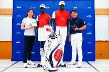 芸術の都で「ジャポニズム」 ゴルフ日本代表がパリ五輪ユニフォームを発表