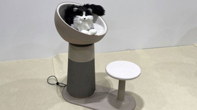 ああ、猫になりたい…！ LGの最新空気清浄機が“猫さま専用”すぎて人間が嫉妬するレベル