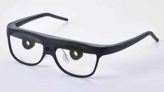 クラファンで8億円を集めたアイウェアが遂に一般販売！ 乱視にも対応、自動ピント調整メガネ「ViXion01S」