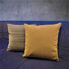 家で「グリーン車気分」が味わえるかも⁉「新幹線 E5系」車両の座席シートを使用した鉄道クッション