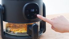 揚げ物も煮込みもこれ1台で！サンコーのエアフライヤー「フライ２バディ」