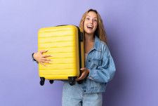 持ち主不明のスーツケース、空港は捨てられず意外な所へ…