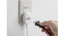 コンセントを無駄なく使える！ 壁コンセントをふさがない電源タップ