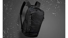 激しい雨もOK、エースからオンオフで使えるデザインのリュックが発売