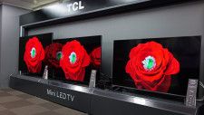 TCLの大画面Mini LEDテレビ新モデルは見どころ大アリ！ バックライトの精密制御で超高コントラストだしB&Oのスピーカーも搭載