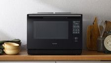 コンパクトなのに高機能! 高級機と同じ熱風コンベクション式オーブンを採用した東芝「ER-D4000B」