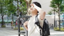 猛暑対策に! ワキの下を冷やして全身ひんやりクールダウンする「ワキひえ〜る」