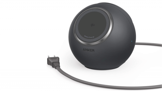 Ankerの8-in-1充電ステーションで、ゴチャ配線をスッキリ解決