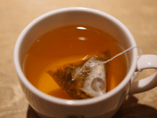 お湯とティーバッグ、どっちが先？　日東紅茶が推奨する紅茶の淹れ方に「そうだったのか！」