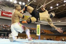 【新日本】KUSHIDAの連勝止めた イーグルスがハイレベル技巧戦制して2勝目